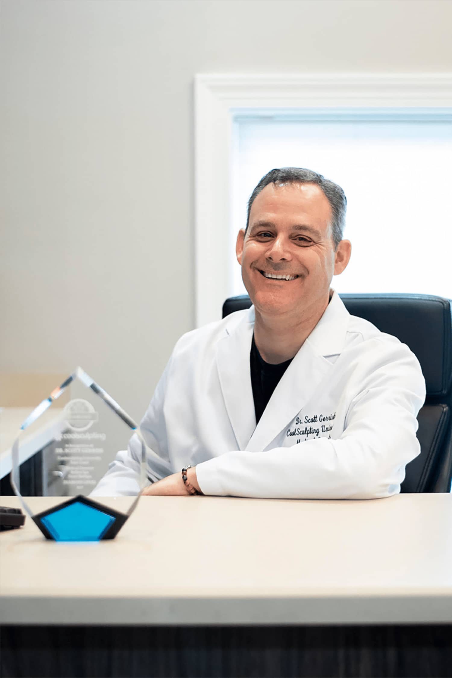 Dr. Scott Gerrish office with CoolSculpting award
